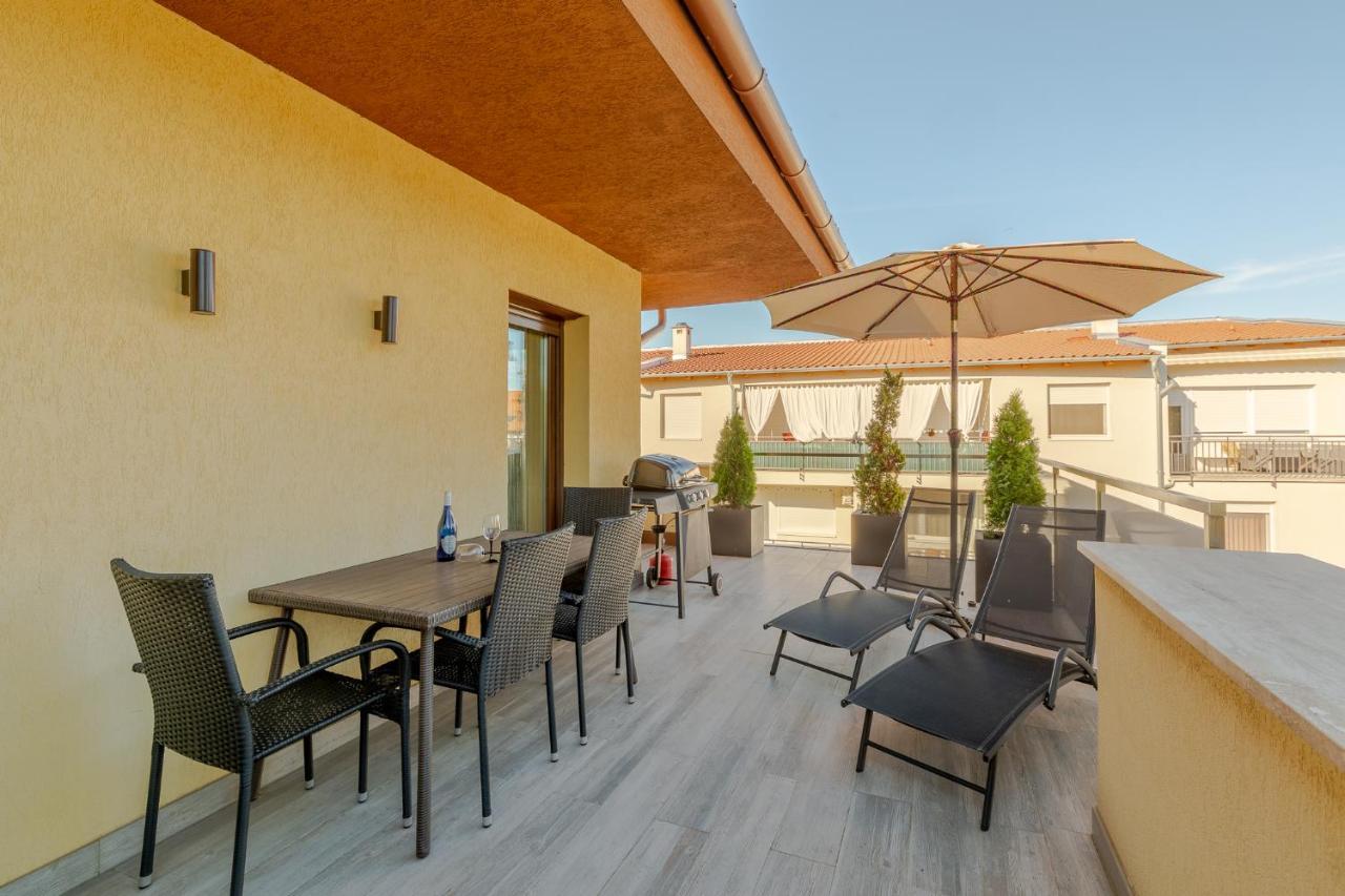 Casa Luxury Wellness Apartman By Bltn Siófok Extérieur photo